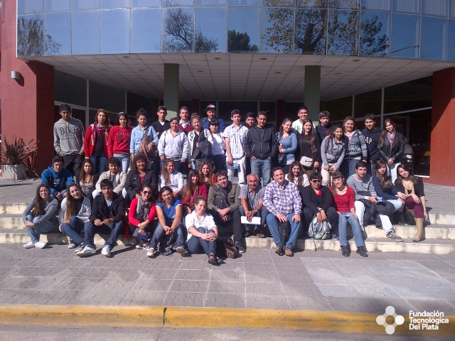 Visita a Zona Franca La Plata con alumnos de la UPE. Imagen Miniatura Visita a Zona Franca La Plata con alumnos de la UPE. Imagen Miniatura